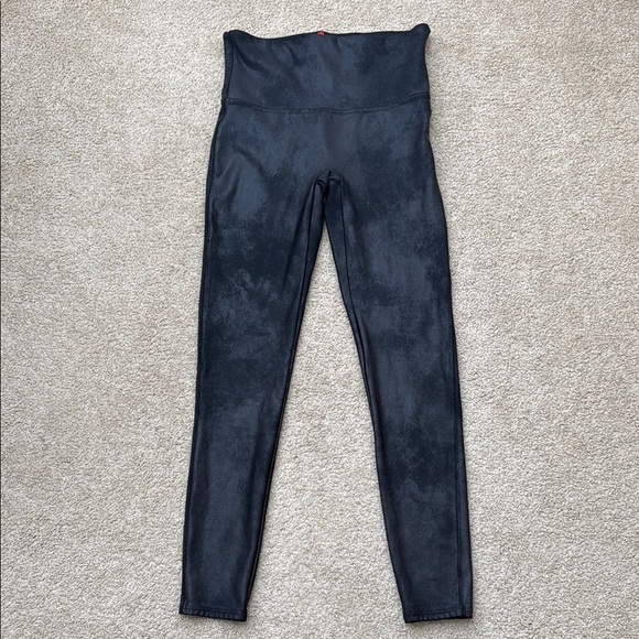 SPANX Perfect Mid Rise Faux Leather Skinny Leg Black Wash Leggings Size Large - Picture 1 of 7